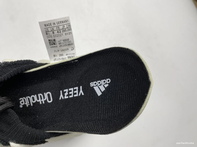 Black H68049 450 Yeezy Cloud Adidas 0804